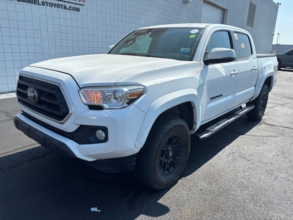  2022 Toyota Tacoma SR5 V6 Double Cab RWD   