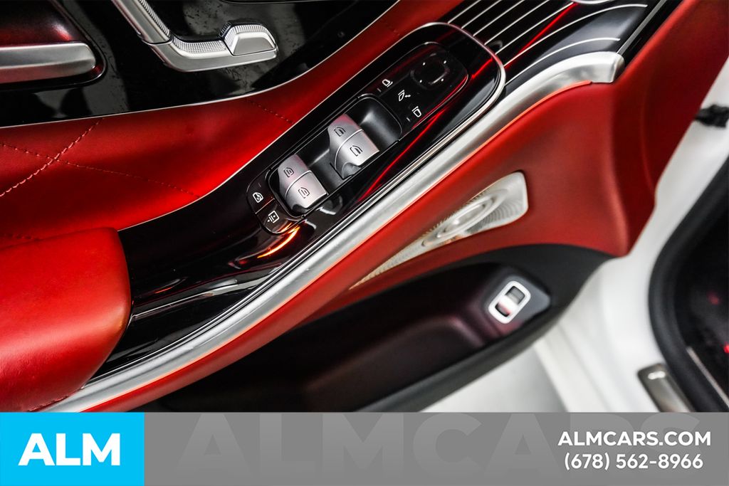 Used 2022 White Mercedes-Benz S 580 image 44