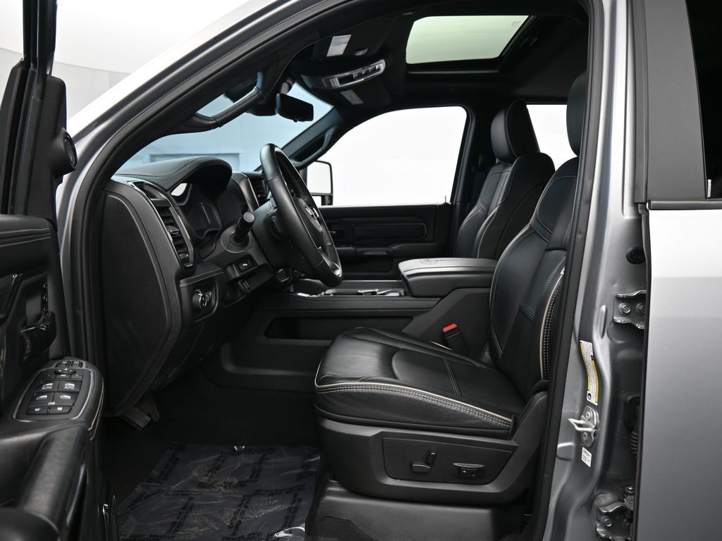 Used 2024 Billet Silver Metallic Clearcoat Ram Limited image 11