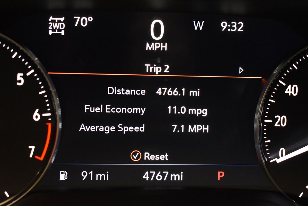 2023 Buick Envision Essence 23