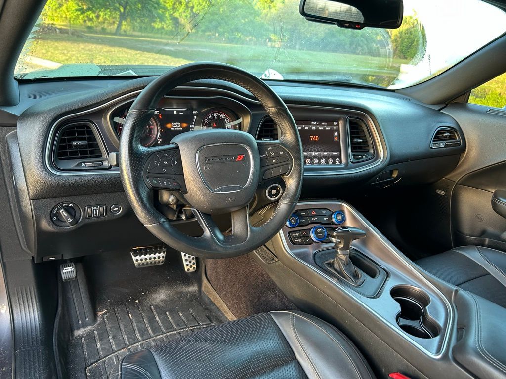 Thumbnail: 2017 Dodge Challenger - 12