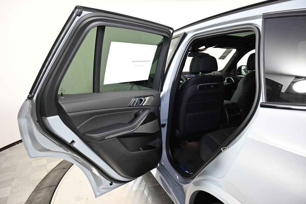 Thumbnail: 2026 BMW X5 - 23