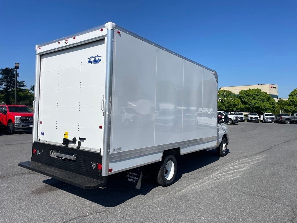 2027 Ford E-Series Cutaway 