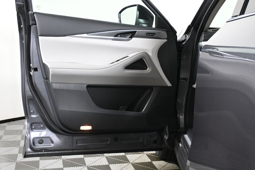 Thumbnail: 2026 INFINITI QX60 - 23