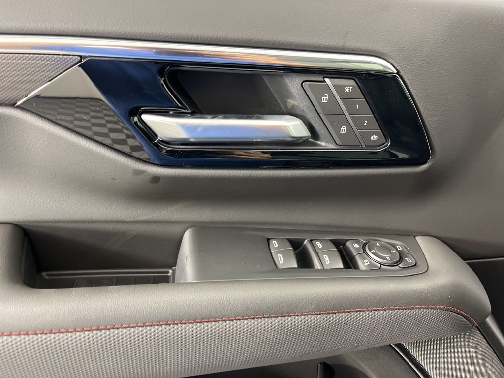 Thumbnail: 2026 Chevrolet Tahoe - 25