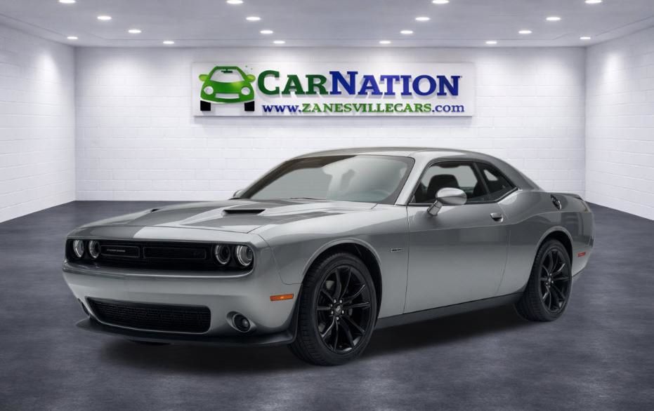 2017 Dodge Challenger R/T's photo