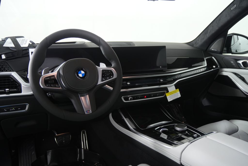 Thumbnail: 2027 BMW X7 - 19