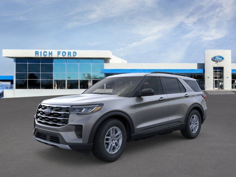 Carbonized Gray Metallic 2026 Ford Explorer SUV / Crossover Rear-Wheel Drive Automatic