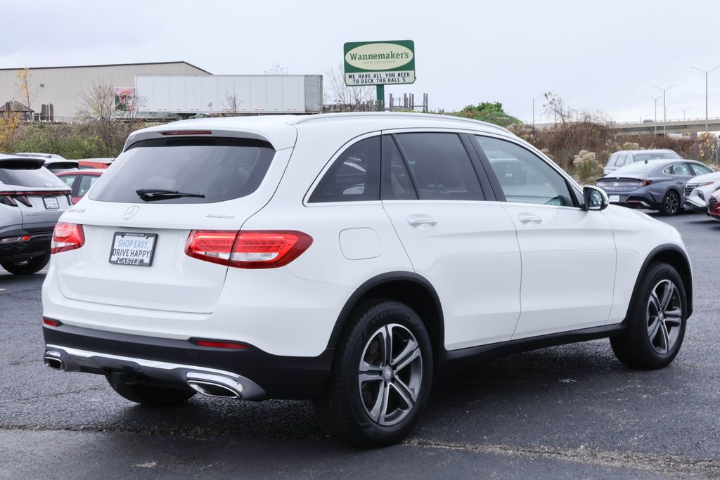 2017 Mercedes-Benz GLC GLC 300 11