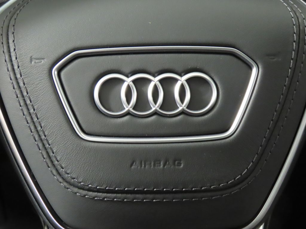 Thumbnail: 2026 Audi RS 6 - 15