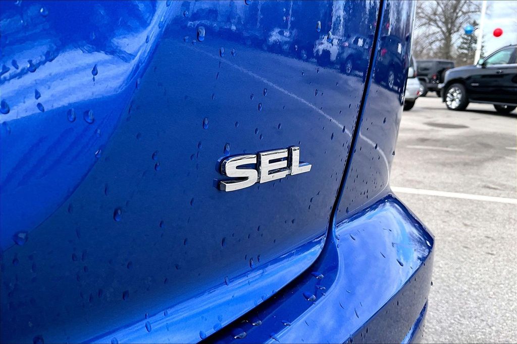 New 2026 Blue Mitsubishi SEL image 10