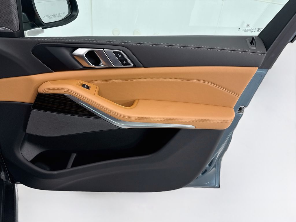 Thumbnail: 2026 BMW X5 - 24
