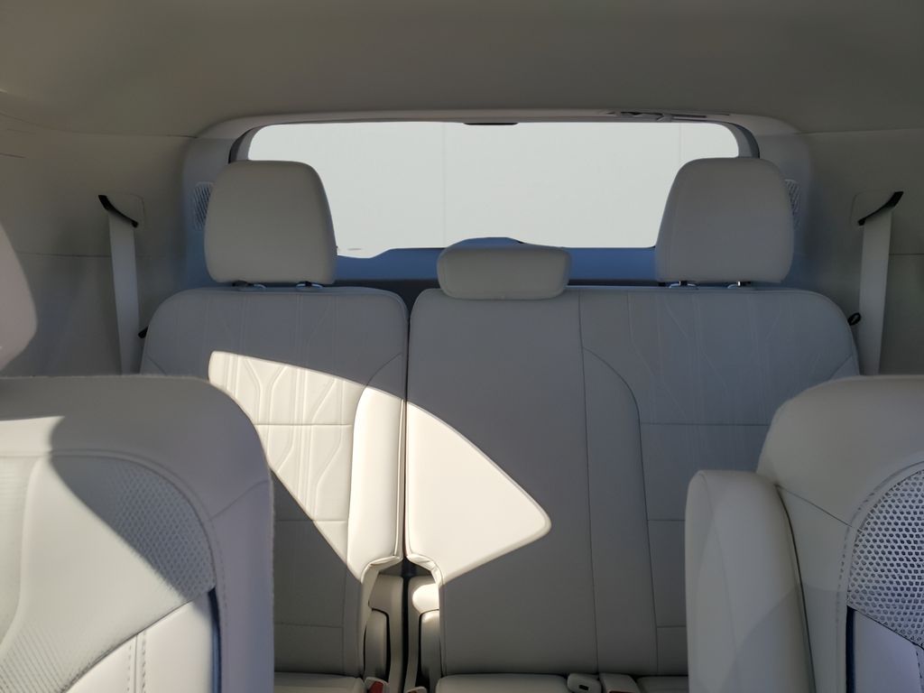 New 2026 Gray Buick Avenir image 25