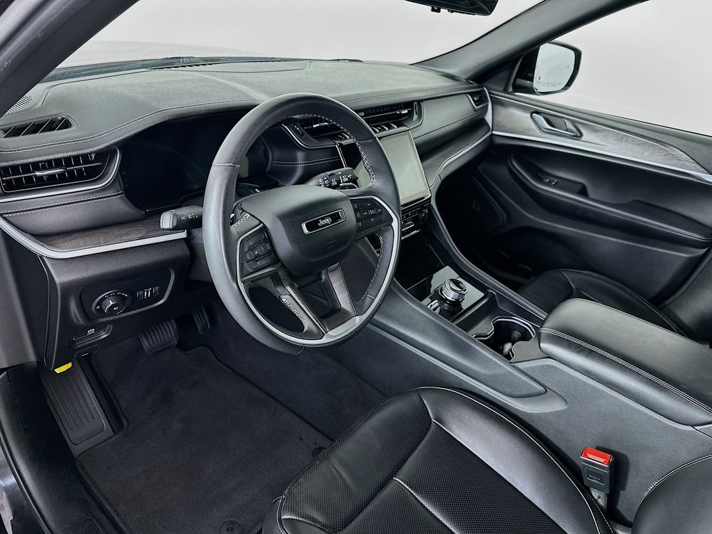 JeepGrand Cherokee L30