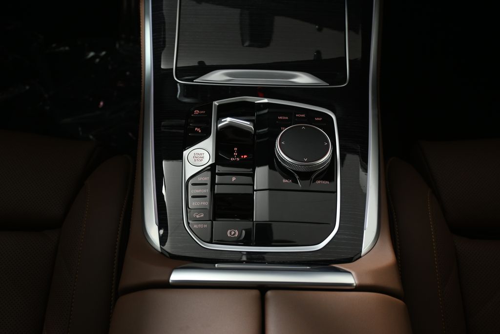 Thumbnail: 2026 BMW X5 - 24