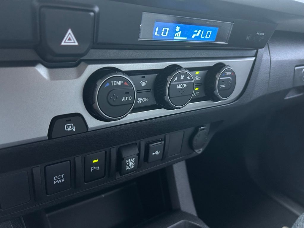 2023 Toyota Tacoma TRD Off-Road 18