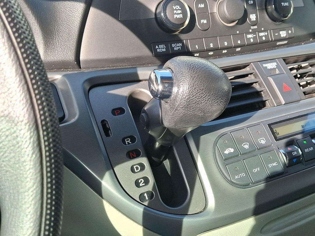 Thumbnail: 2006 Honda Odyssey - 14