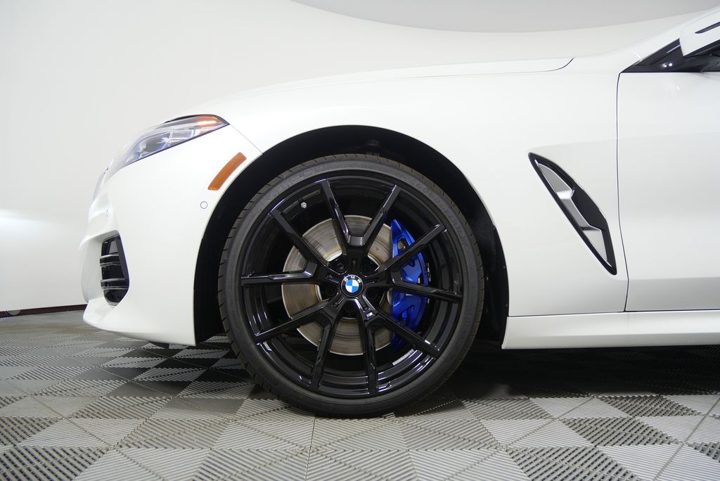 Thumbnail: 2026 BMW 8 Series - 8