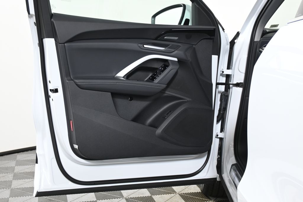 Thumbnail: 2025 Audi Q5 - 23