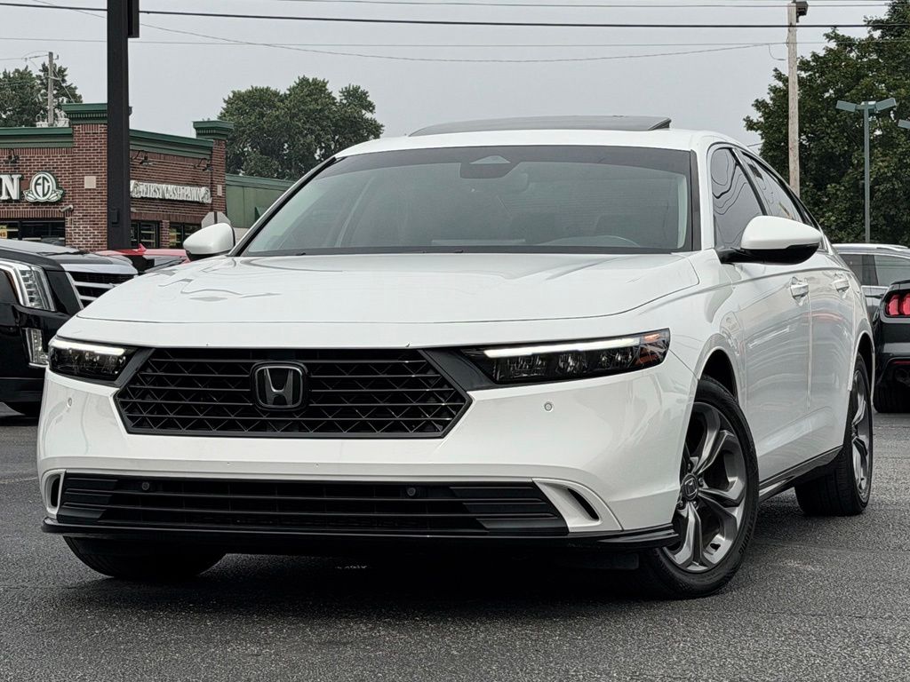 White 2023 Honda Accord Hybrid Sedan Front-Wheel Drive Continuously Variable Transmission