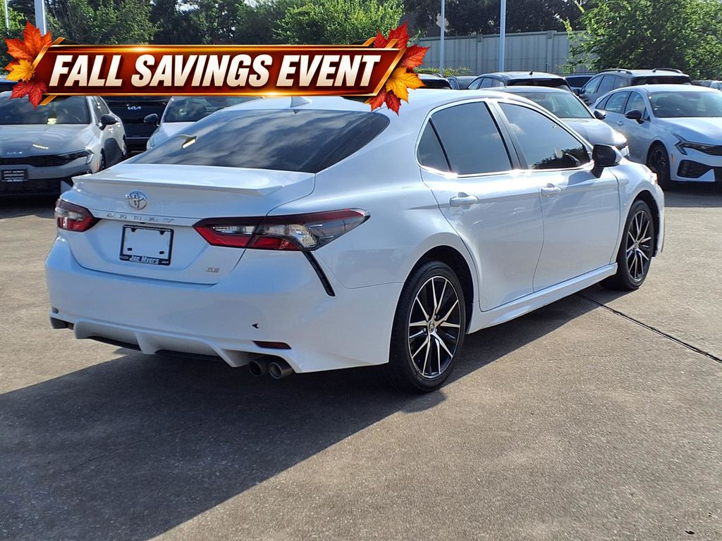 2024 Toyota Camry SE - 3