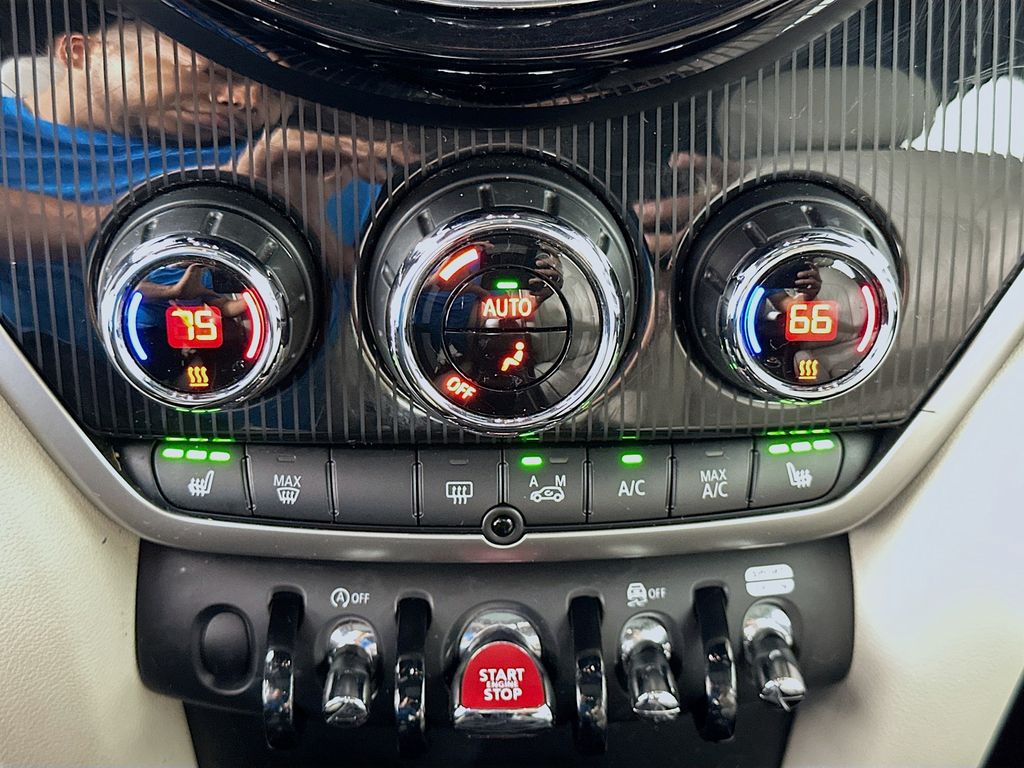 Thumbnail: 2020 MINI Cooper Countryman - 16