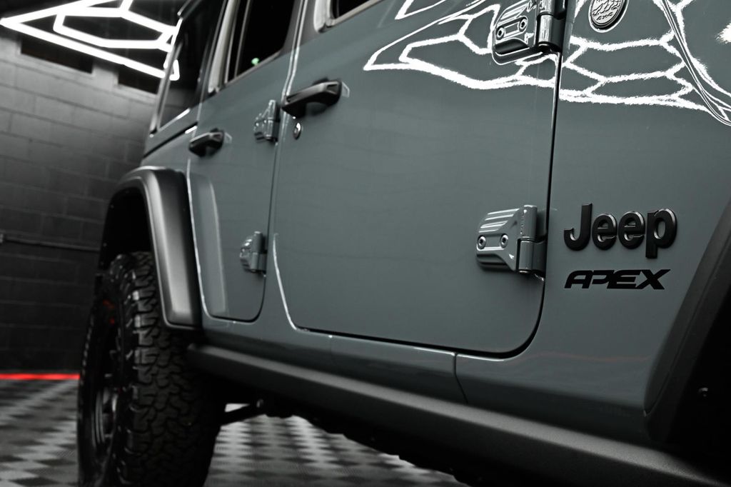 2025 Jeep Wrangler 4-Door Willys - Photo 10