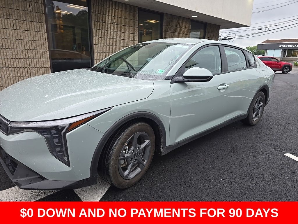 Green 2025 Kia K4 Sedan Front-Wheel Drive Continuously Variable Transmission