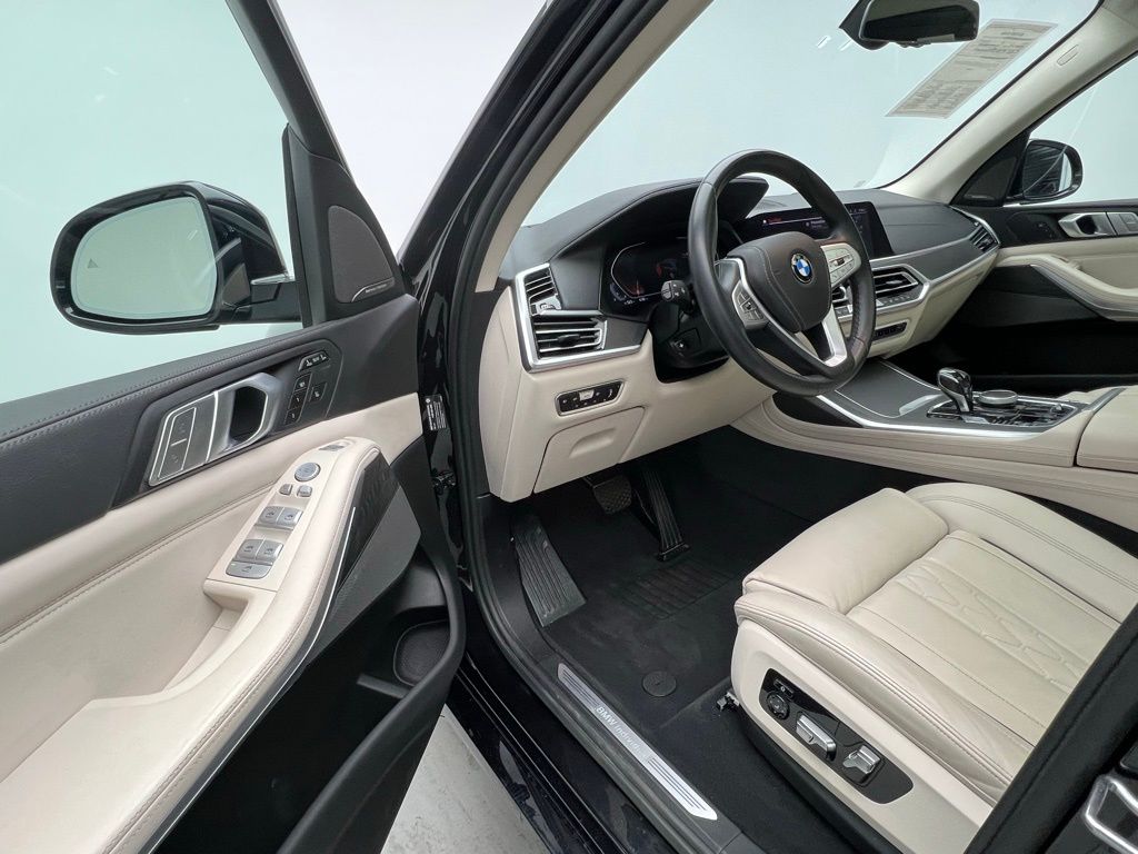 Thumbnail: 2020 BMW X7 - 23