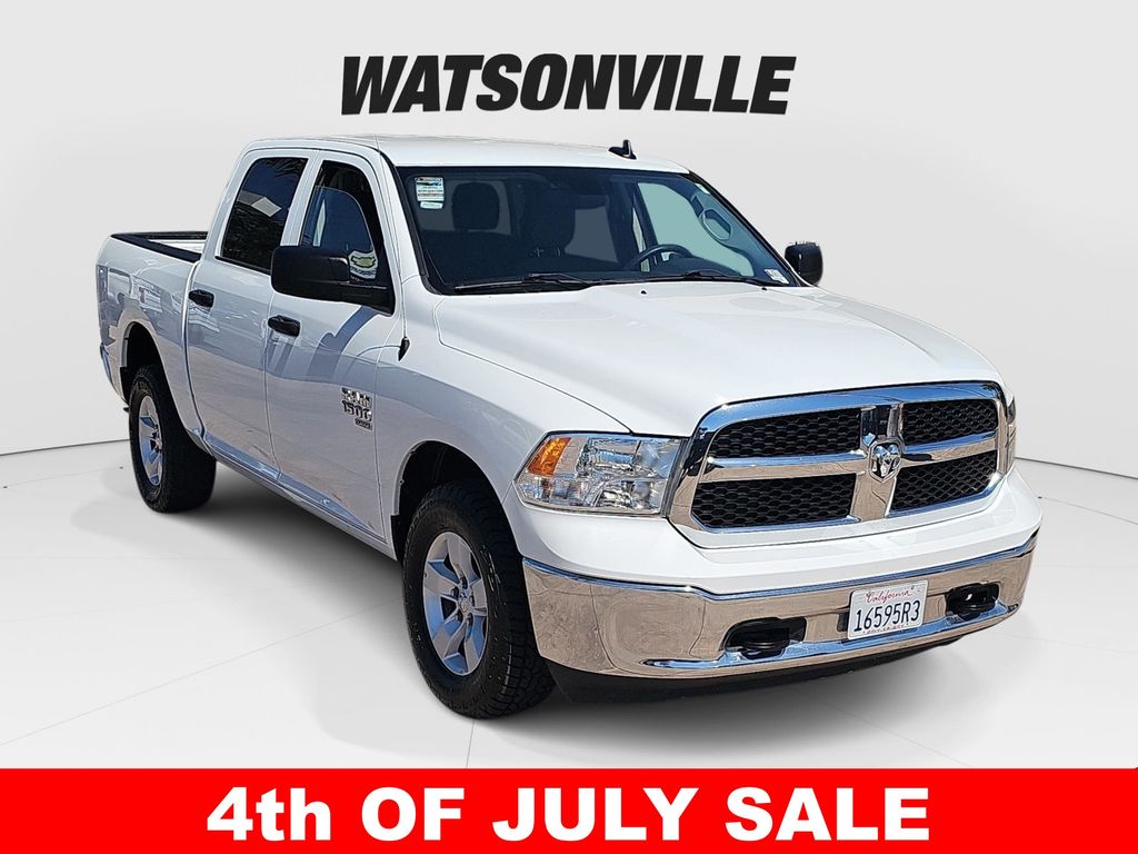 2022 RAM 1500 Classic SLT Crew Cab 4WD