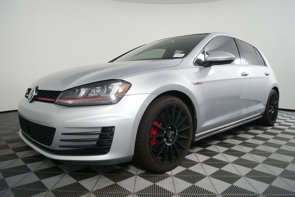 Thumbnail: 2017 Volkswagen Golf - 8
