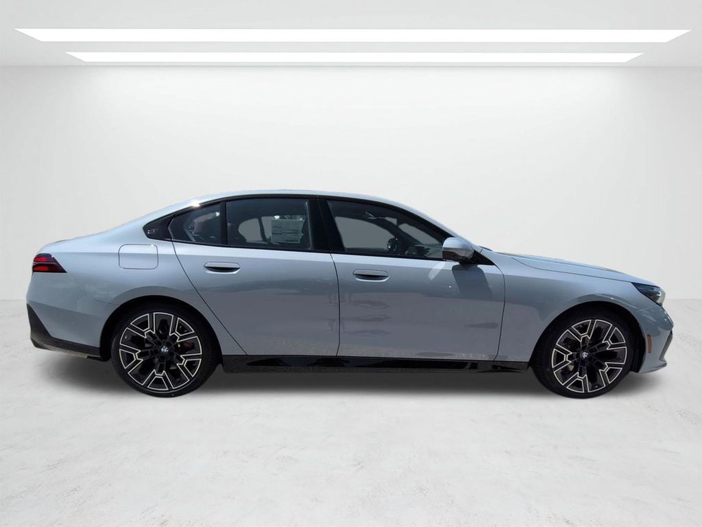 New 2027 Gray BMW 530i image 3