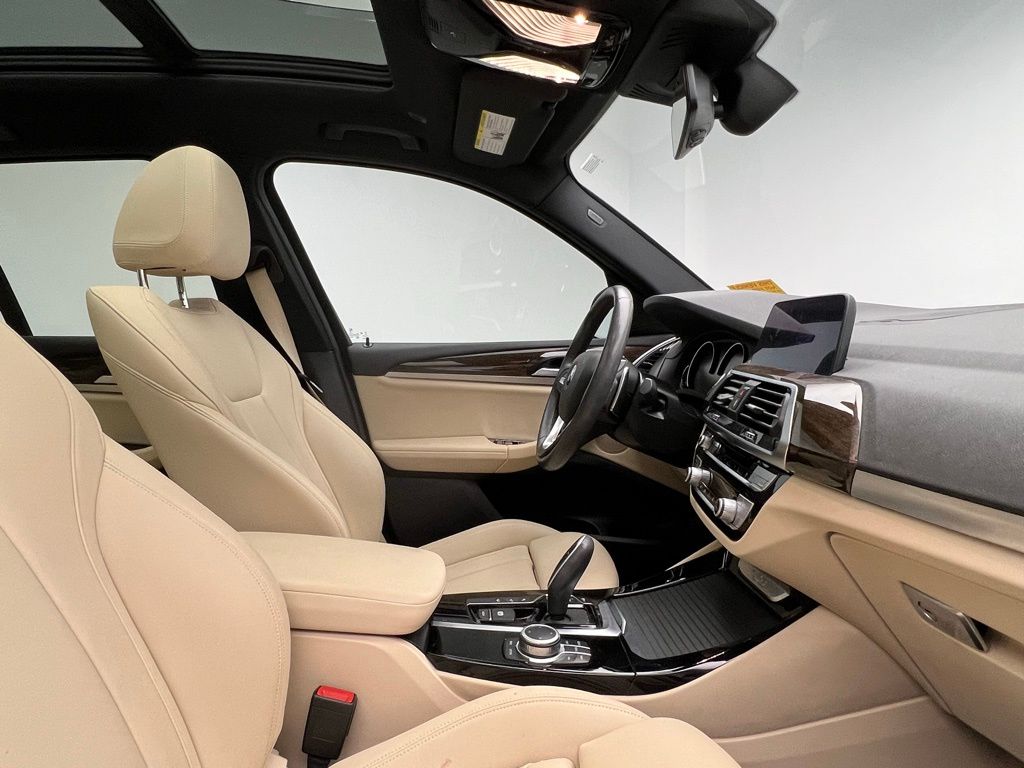 Thumbnail: 2021 BMW X3 - 6