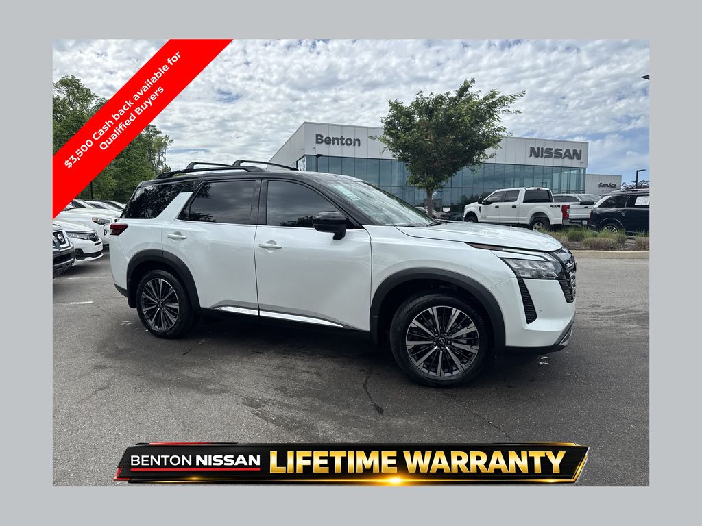 Everest White Pearl/Black 2026 Nissan Pathfinder SUV / Crossover Front-Wheel Drive 9-Speed Automatic