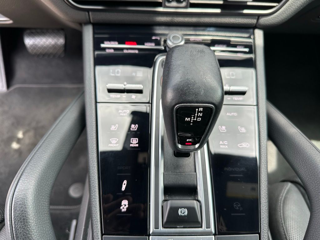 2022 Porsche   22