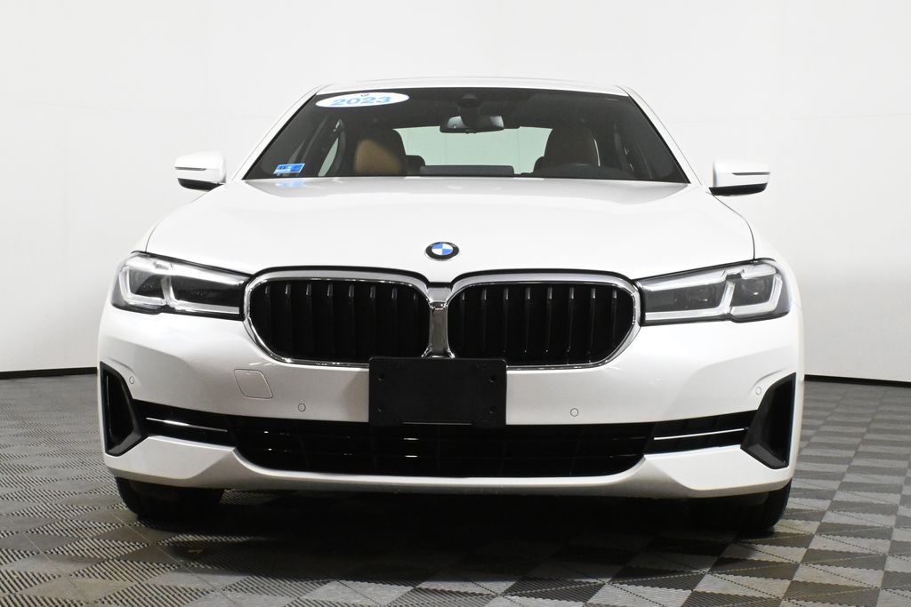 Thumbnail: 2022 BMW 5 Series - 10