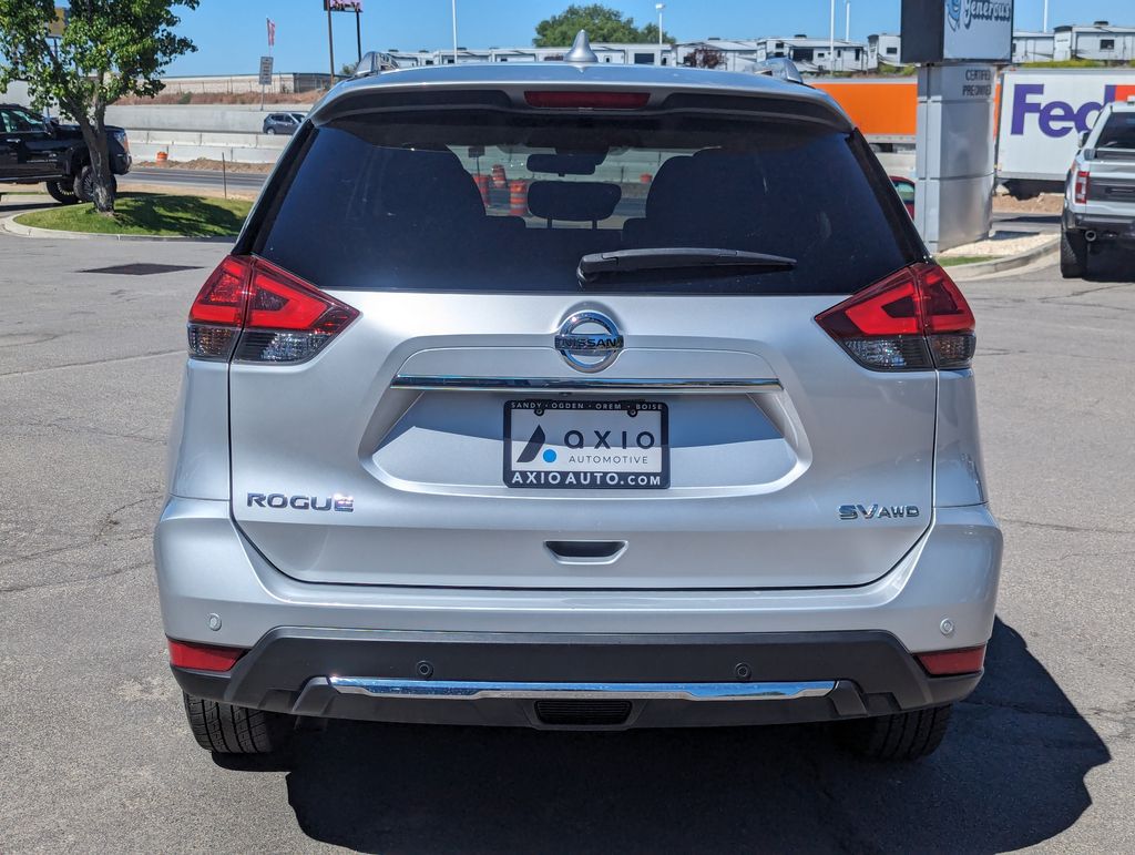 2020 Nissan Rogue SV 6