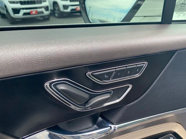 2021 Lincoln Corsair Reserve - 11