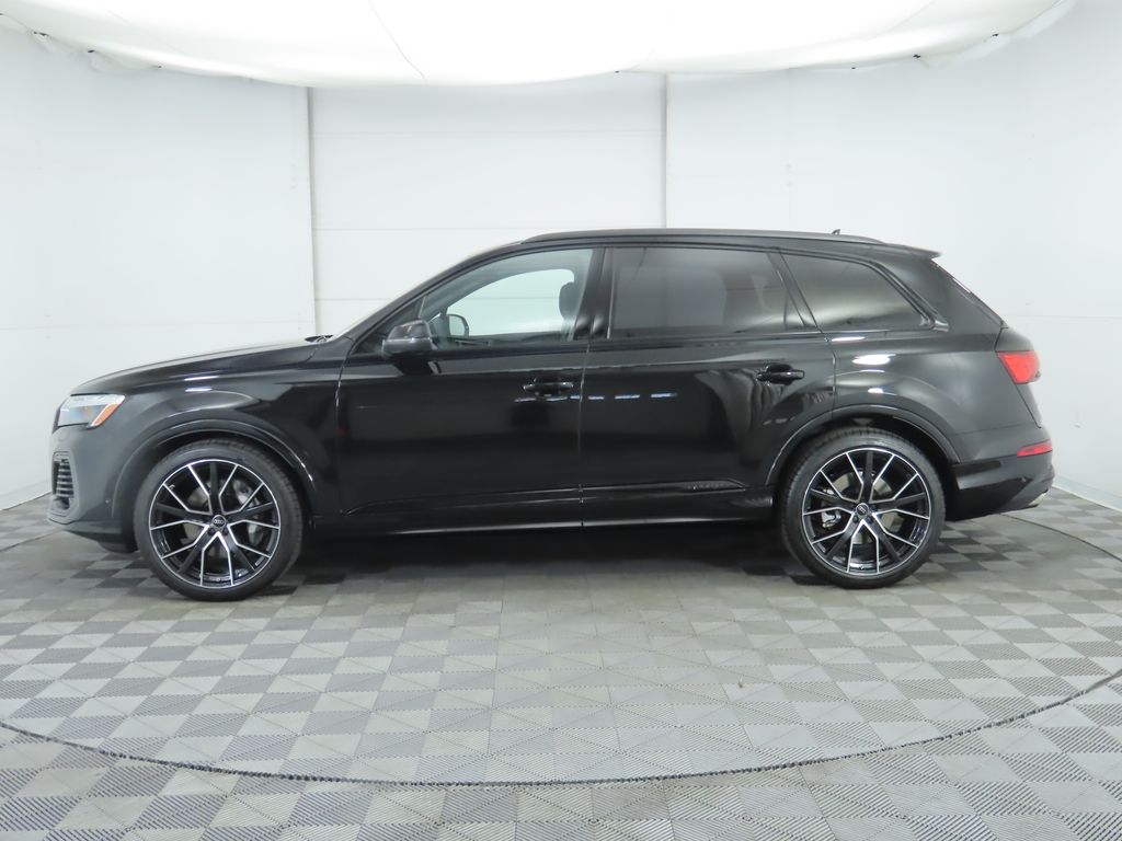 Thumbnail: 2025 Audi Q7 - 8