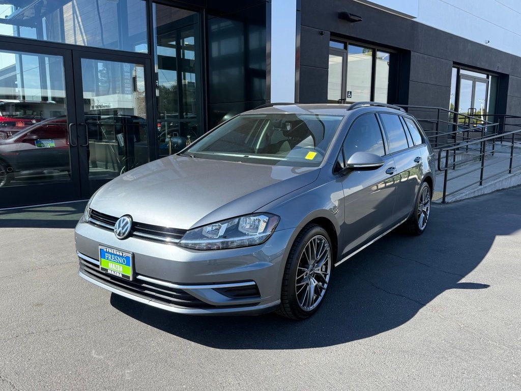 2019 Volkswagen Golf SportWagen S