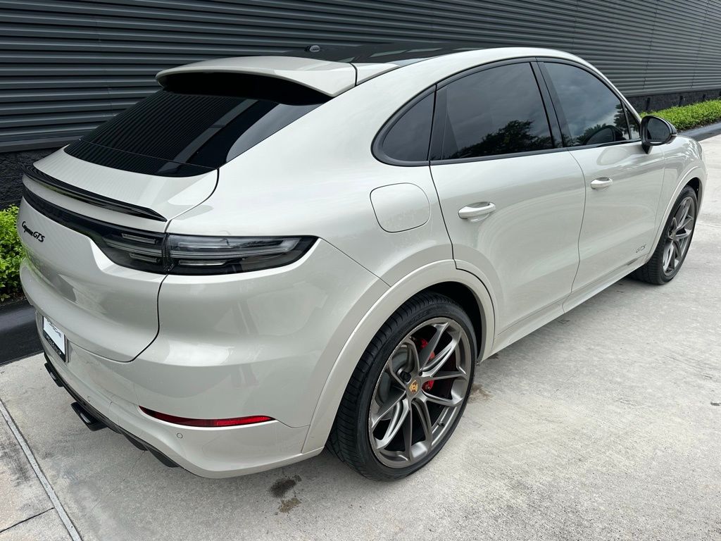 Thumbnail: 2021 Porsche  - 9