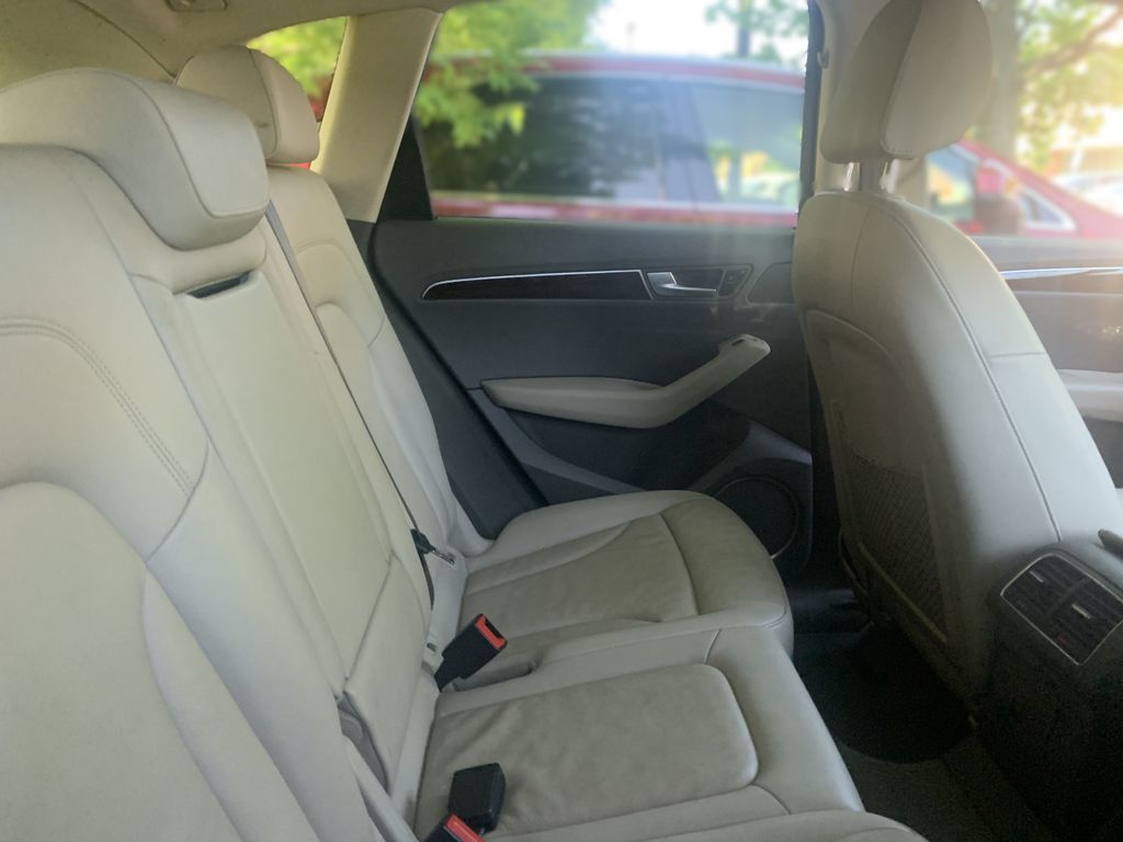 2012 Audi Q5 Premium Plus 11