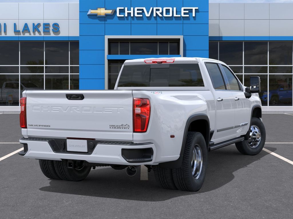 New 2026 Polar White Tricoat Chevrolet High Country image 3