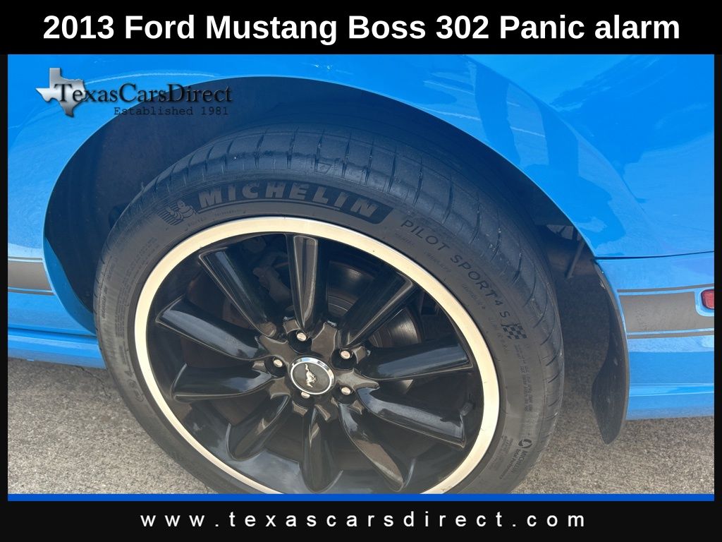 2013 Ford Mustang Boss 302 photo