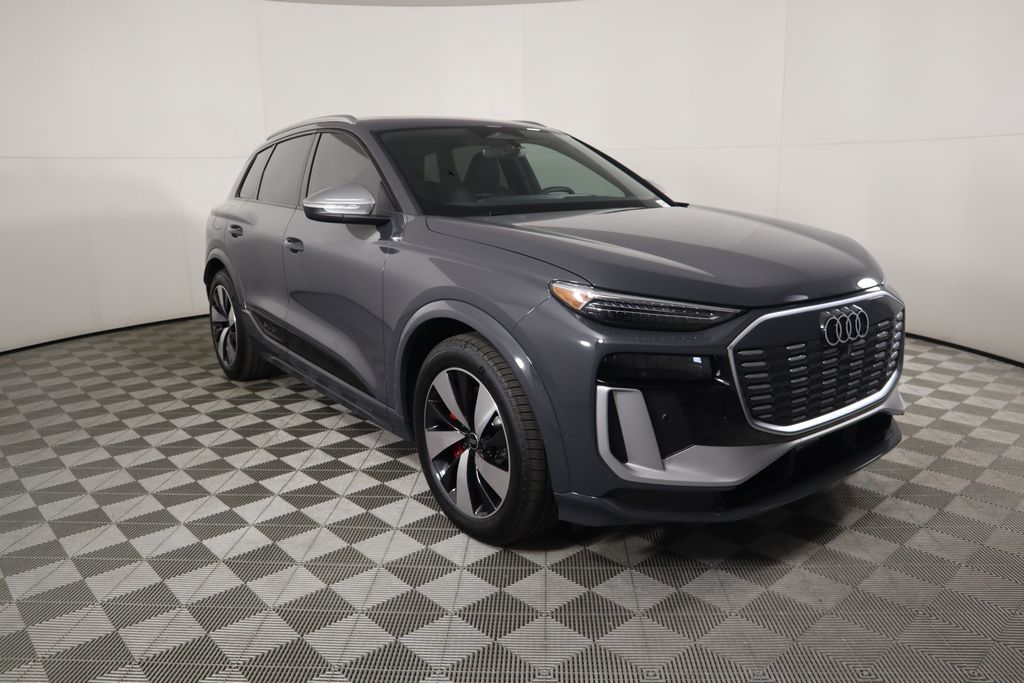 2025 Audi e-tron Premium 3