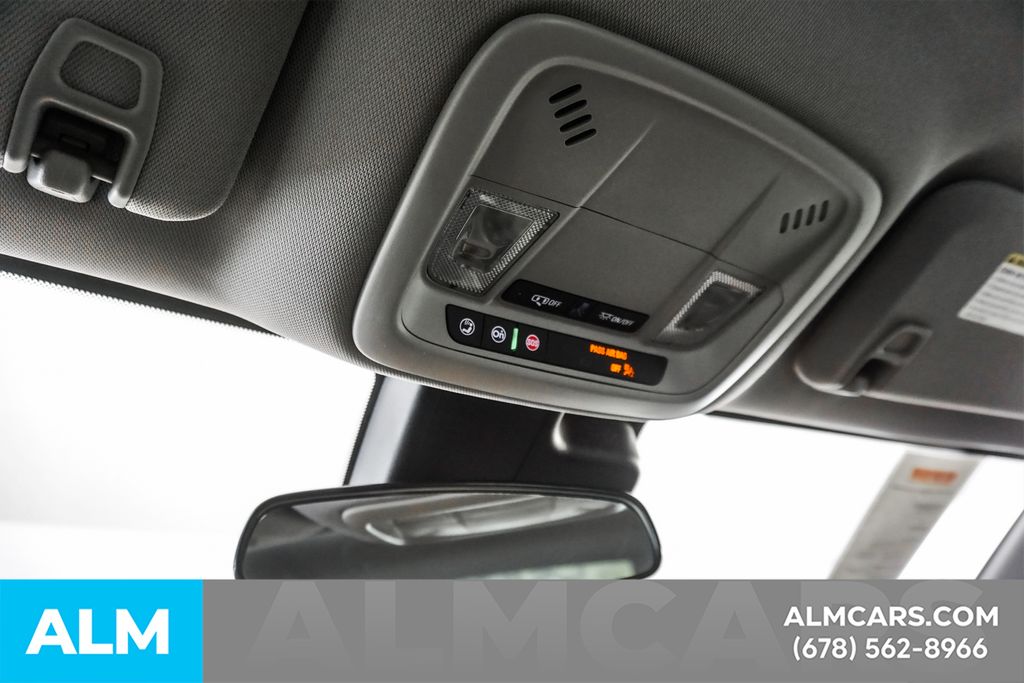 Used 2025 White Chevrolet LT image 57