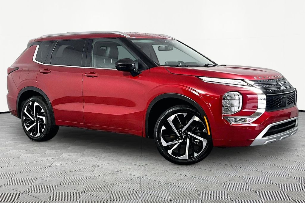 Red 2022 Mitsubishi Outlander SEL FWD SUV / Crossover Front-Wheel Drive Continuously Variable Transmission