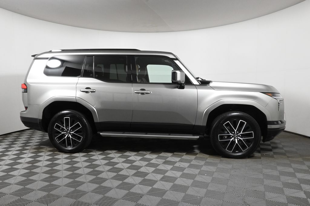 Thumbnail: 2025 Lexus GX - 8