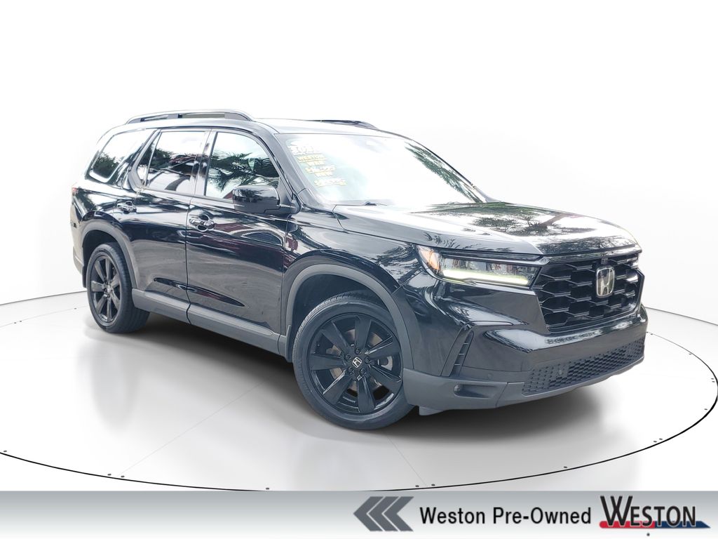 used 2025 Honda Pilot car, priced at $44,382