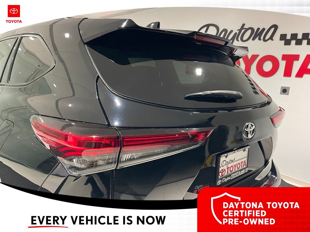Used 2023 Toyota Highlander SUV